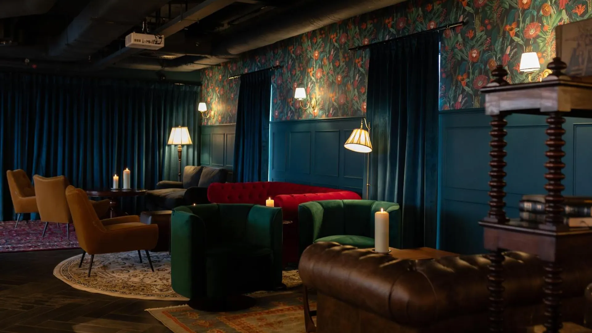 Moxy Edinburgh Fountainbridge Hotel