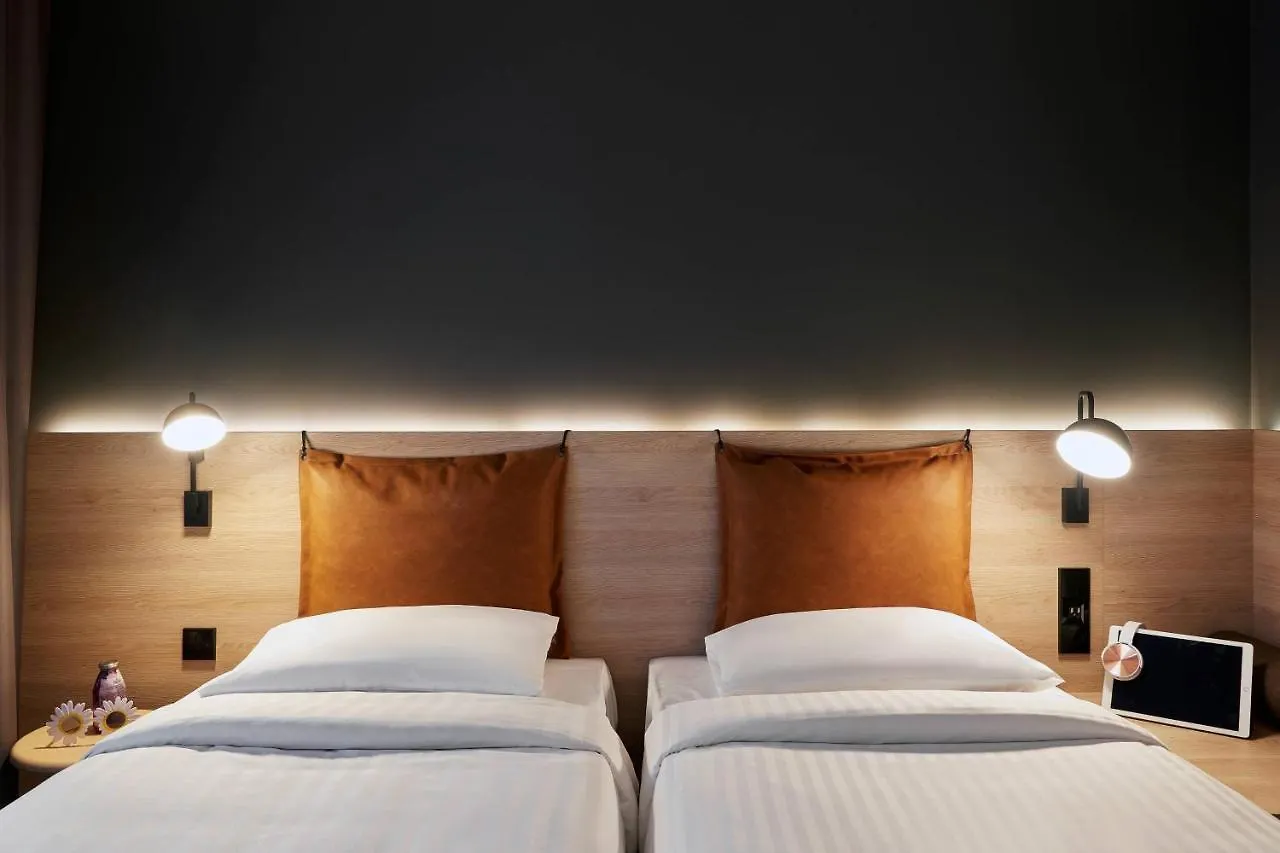 Moxy Edinburgh Fountainbridge Hotel