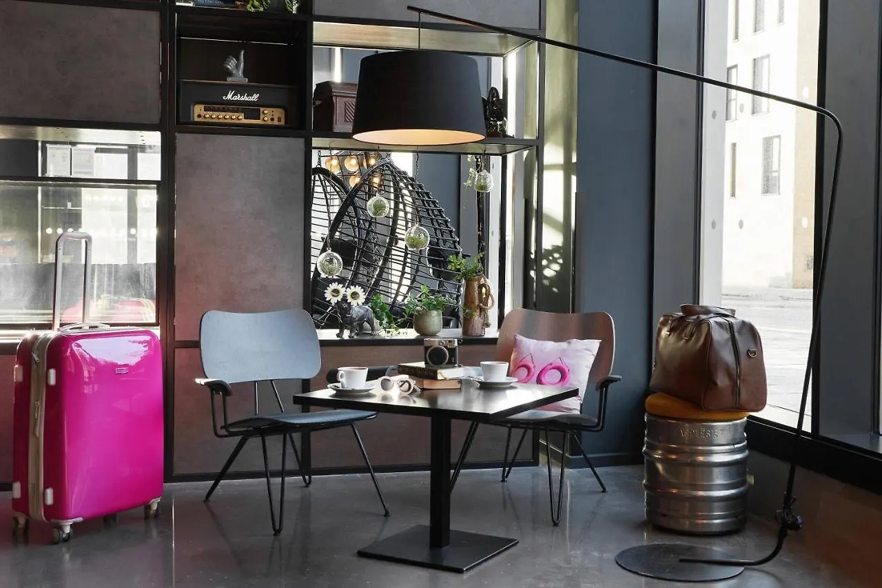Moxy Edinburgh Fountainbridge Hotel